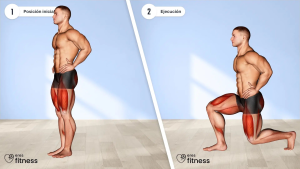 Hombre realizando una estocada, ejercicio ideal para trabajar el equilibrio y fortalecer las piernas.