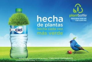 Anuncio publicitario de un producto ecológico con información transparente sobre su impacto ambiental.