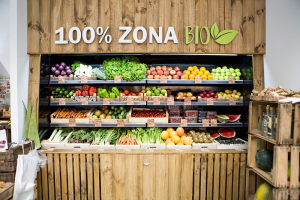 Tienda ecológica ofreciendo opciones para una alimentación consciente y saludable.